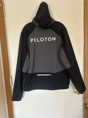 Ogio Large Peloton Two-Tone Black & Charcoal Hooded Jacket